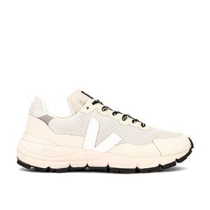 Veja Women's Dekkan Sneaker in Natural & White US 8